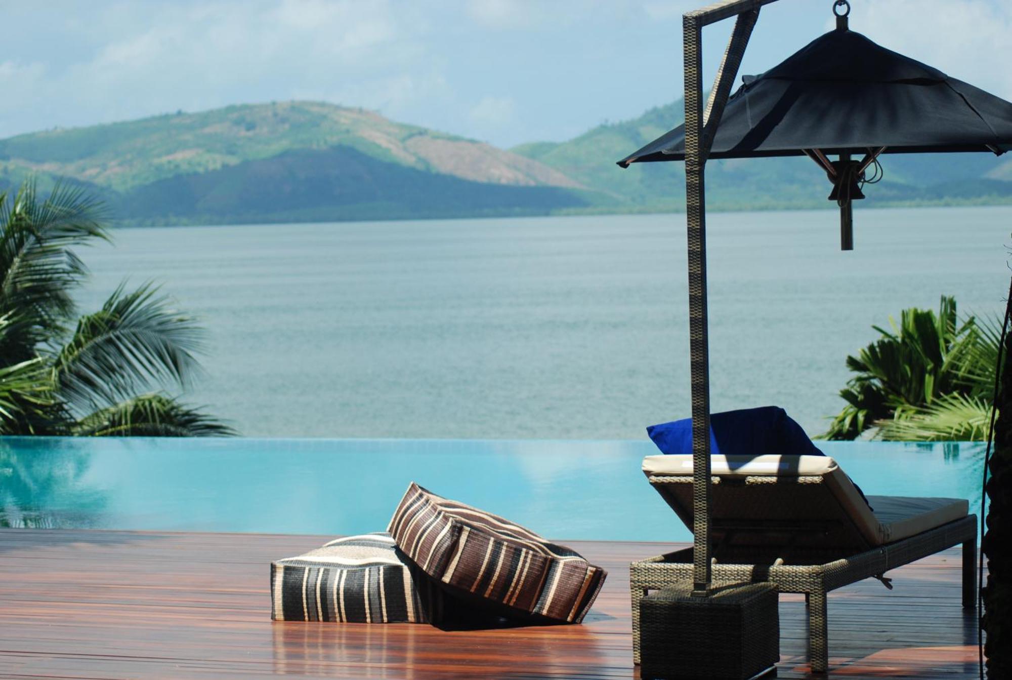 The Blue Sky Resort @ Ranong Exterior photo