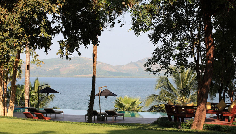 The Blue Sky Resort @ Ranong Exterior photo