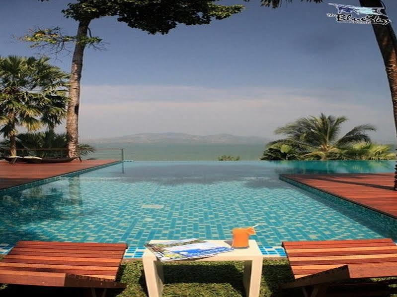 The Blue Sky Resort @ Ranong Exterior photo